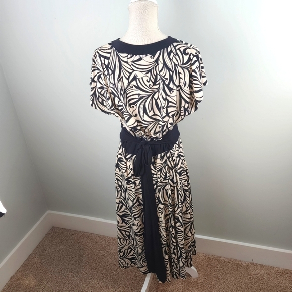 Scarlett Shift Keyhole Back Tie Abstract Tie Back Short Sleeve Dress Size 14 NWT - Picture 12 of 12